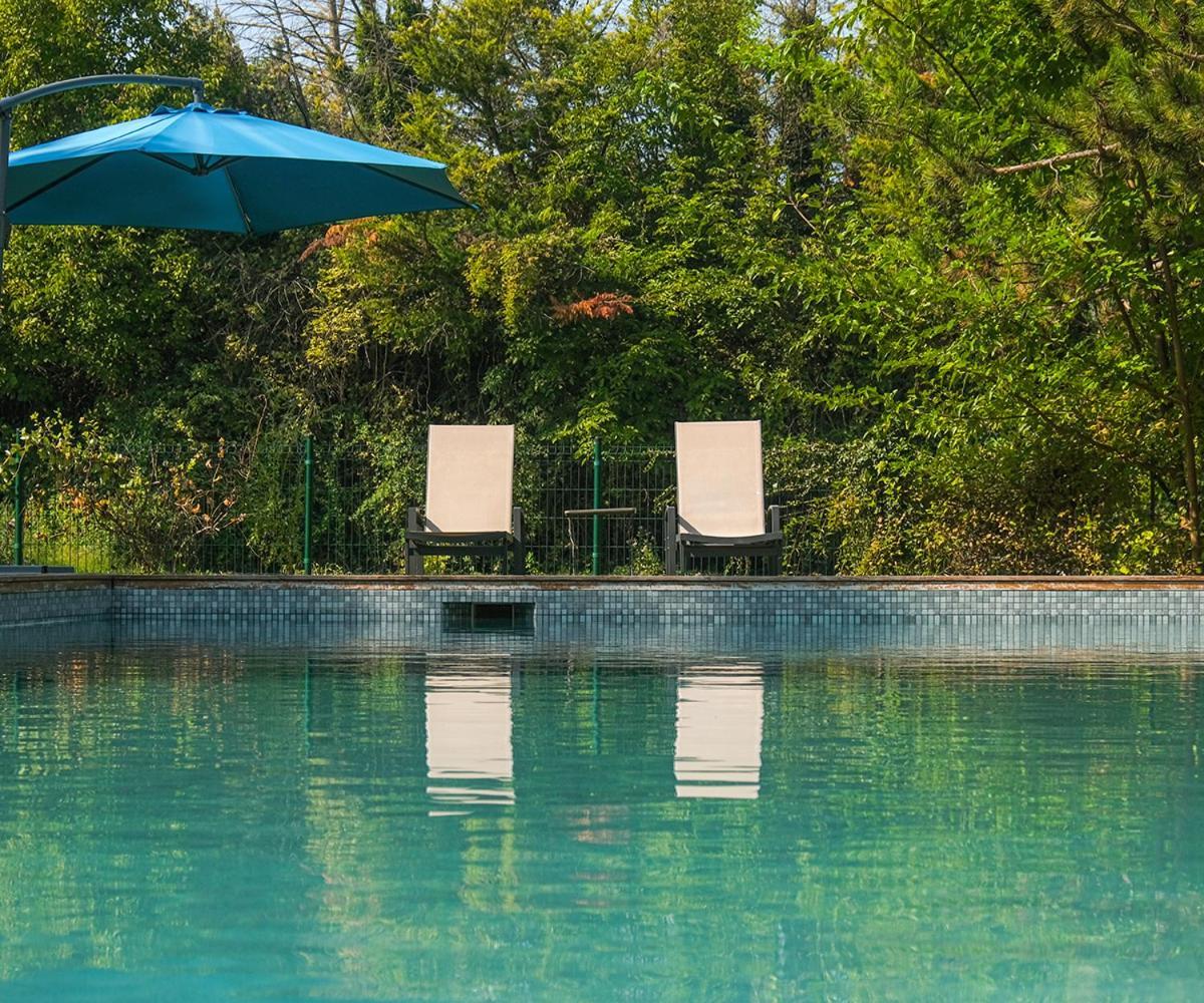 Le Cabanon Villa Le Thor Exterior photo
